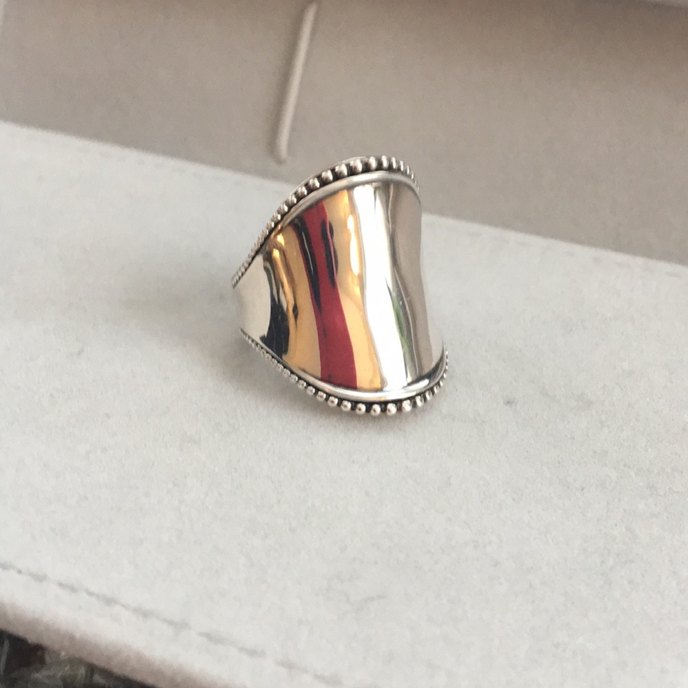 🔥SALE🔥 🦋Lagos Ring new size 7